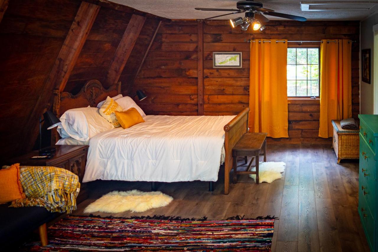 Willa Hikers Haven, A Cozy Cabin Loft Above Bashakill Wildlife Refuge Wurtsboro Zewnętrze zdjęcie